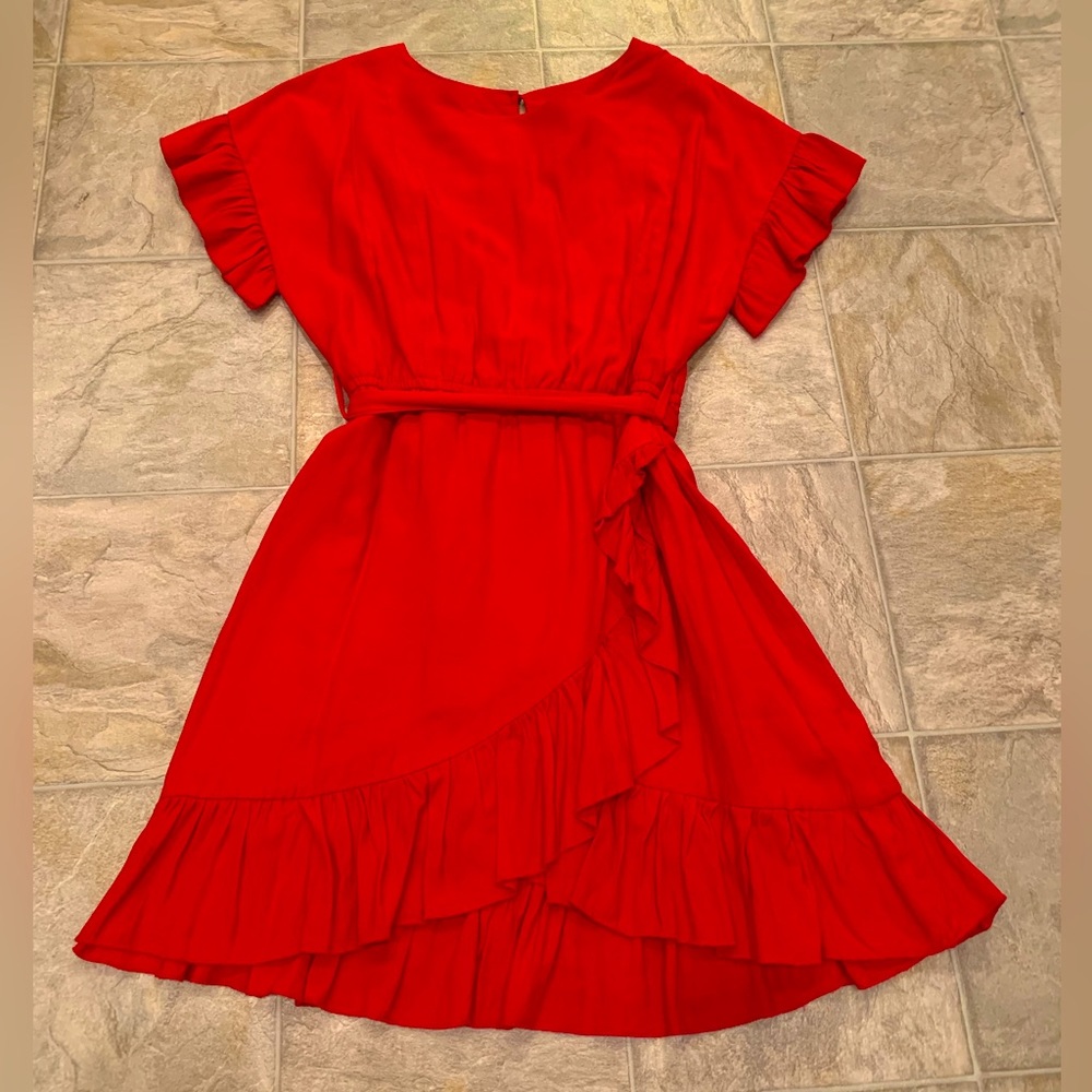 THAT Red Dress. Mini Red Dress perfect for your next night out. Forever 21.